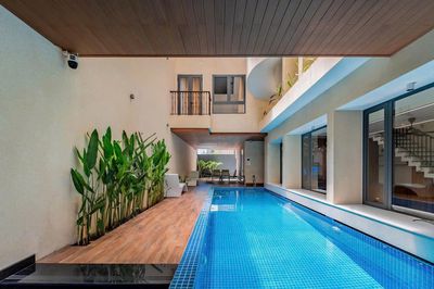 Cho thuê biệt thự hồ bơi cao cấp gần Crown 6 phòng ngủ — ảnh 1