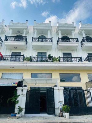 Cho thuê mặt bằng 4x15 có vỉa hè công viên làm spa cfe bán online — ảnh 1