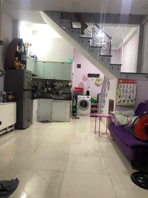 Nhà 3Tầng 3pn 2wc sân thượng QL13 gần ĐH Luật - Bình Triệu 11triệu — ảnh 1