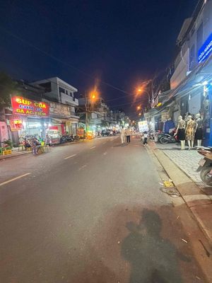 Q6 Nhà gốc ngang 8m dài 30m mặt tiền lý chiêu hoàng — ảnh 1