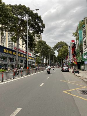 Hẻm 1/ Phân Khúc nhỉnh 11 tỷ 5. Đường 3/2 Q10 — ảnh 1
