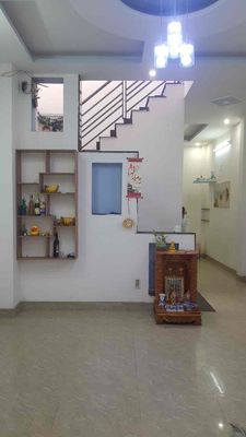 Cho thuê nhà nguyên căn 1 trệt 1 lầu đường 102 Tăng Nhơn Phú A Q9 — ảnh 1