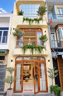 The warm house — ảnh 1