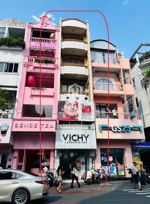 Ngay nhà thờ Tân Định 256 Hai Bà Trưng, Q1. Dt: 4x20m, Kc: trệt 4 lầu — ảnh 1