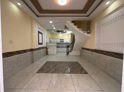 Cho thuê nhà Phan Đăng Lưu - 50m2 - 6PN 4WC — ảnh 1