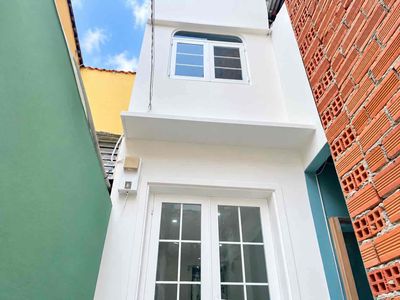 Nhà 2 Tầng, SHR Hổ Trợ Vay Ngân Hàng , Gần Chợ Tân Qui — ảnh 1