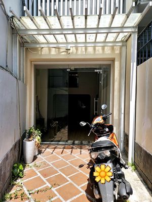 Bán nhà chính chủ Hoàng Văn Thụ , hẻm xe hơi — ảnh 1