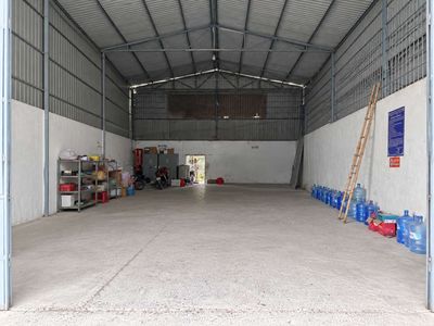 Kho xưởng 10×20m Quốc lộ 13, HBP — ảnh 1