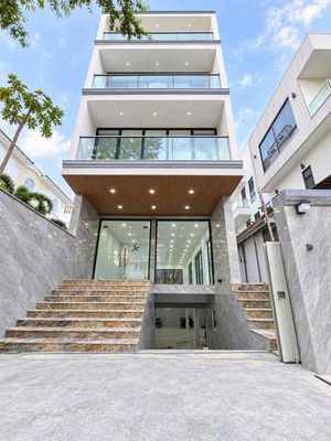 Toà 5 tầng có hầm thang máy trống — ảnh 1