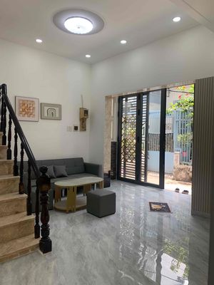 Nhà bán 3 Tầng mới đẹp 43m2-3 Pn,3 Wc hẻm thông 304 đường Nguyễn Duy — ảnh 1