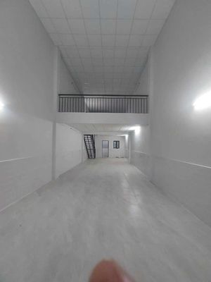 Nhà cho thuê 5x20m đường xe tải lê trọng tấn — ảnh 1
