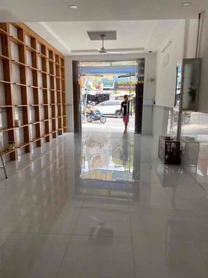 Chỉ 12triu có ngay MBKD mặt tiền Lạc Long Quân - Dtsd 40m2 — ảnh 1