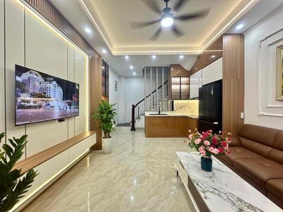Thịnh Hào- Tôn Đức Thắng, ngõ thông, 2 thoáng, gần phố, nhà mới, 40m — ảnh 1