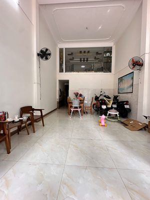 Cho thuê nhà 2 tầng mt đường Mỹ Đa Đông, gần biển Mỹ Khê, gần chợ — ảnh 1