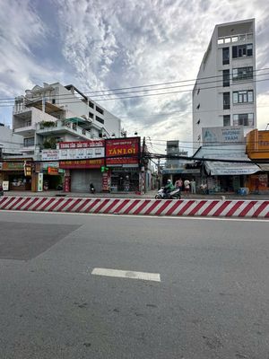 Cho thuê MT Huỳnh Tấn Phát Q.7. diện tích: 6x36m.Đất : 234m2 giá 70tr — ảnh 1