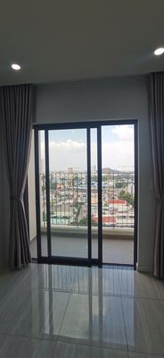 Lương vừa về đã một khoản lớn tiền thuê nhà — ảnh 1