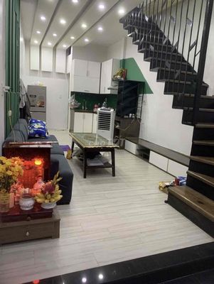 Cho thuê nhà Phạm Văn Chí Q6 11tr full nội thất 3 tầng-30m2-2 pngủ-3wc — ảnh 1