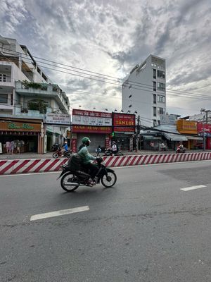 Cho thuê mặt tiền Huỳnh Tấn Phát.Q.7. DT: 6x36m. 234m2 đất. giá 70tr — ảnh 1