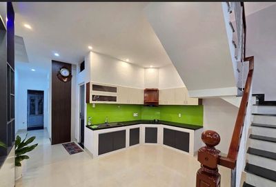 Cho thuê nhà 3 tầng mặt tiền đường 10m5 Văn Tiến Dũng, Phường Hòa Xuân — ảnh 1