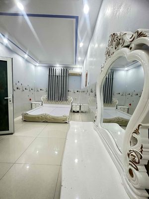 Nhà nguyên căn 3 phòng ngủ tây sông hậu — ảnh 1