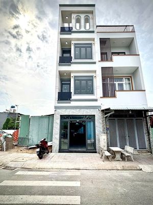 Chính chủ cần bán nhà 1 trệt 3 lầu ở dĩ an. dt 71m2. 4pn, 5wc. tây bắc — ảnh 1