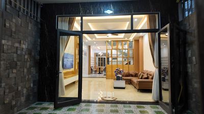 Nhà 4 tầng đẹp, full nội thất, cách dự án AEON MALL Hoà Xuân 1km — ảnh 1