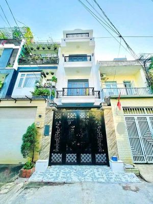 Nhà 4 tầng có sân thượng sát lã xuân oai đang mở rộng 30m q9 — ảnh 1