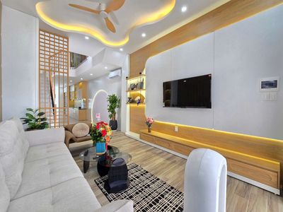 Nhà 4 tầng - Ngay cạnh phố Hàn Quốc - Dòng tiền sẵn 50tr/tháng — ảnh 1