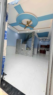 Chính chủ bán nhà 1 trệt 1 lầu sổ hồng riêng thổ cư- ngay chợ tân vạn — ảnh 1