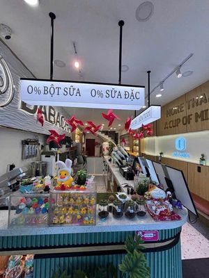Cho thuê showroom – mt chợ đêm nguyễn gia trí, qbt | 120m2 | 3 tầng — ảnh 1