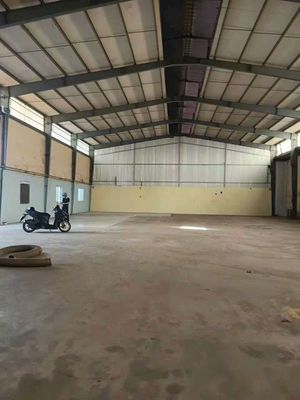 Cho Thuê Nhà Xưởng Quận 12. dt: 550m, Có sẵn pccc — ảnh 1
