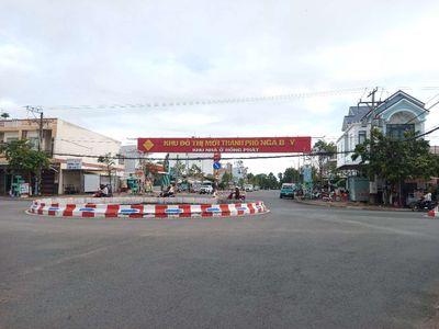 Nhà 1 trệt 2 lầu, đường Nguyễn Thị Minh Khai, P Ngã Bảy, TP Cần Thơ — ảnh 1
