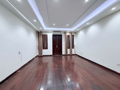 Nhà đẹp thang máy phân lô Lạc Long Quân, Tây Hồ. DT 100m2, 5T. 40tr — ảnh 1