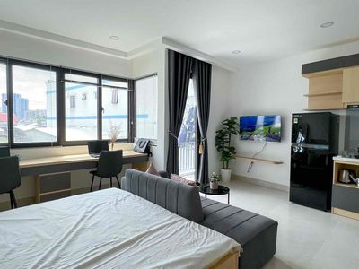 Căn hộ studio balcony thiết kế sang trọng, hiện đại, Quận 2 — ảnh 1