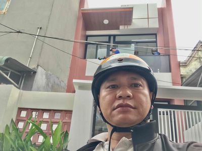 Nhà 2 tầng giá tốt - hẻm xe hơi thông trần hưng đạo — ảnh 1