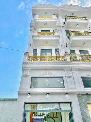 Nhà đẹp 4 x 18 có 5pn 6wc sân thượng — ảnh 1