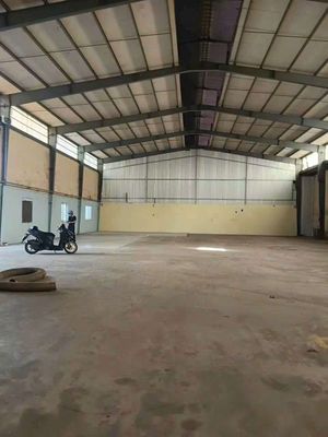Cho thuê xưởng diện tích 550m2 giá 48tr Quốc Lộ 1A Q12 — ảnh 1
