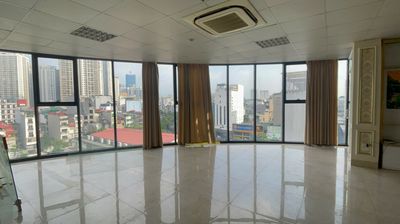Văn phòng ô góc view đẹp Nguyễn Hoàng giá rẻ vào ngay — ảnh 1