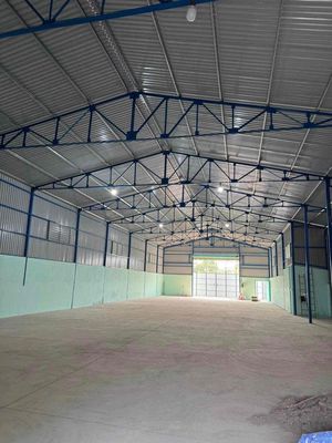 Cho Thuê Kho Xưởng Nở Hậu 620m² (Tổng Sân Kho) P. An Phú Đông — ảnh 1