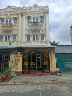 Cho thuê nhà nguyên căn gồm trệt, 2.5 lầu thích hợp ở làm văn phòng — ảnh 1