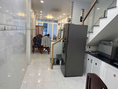 Cho thuê nhà mặt tiền đường số phường Tân Quy, quận 7 — ảnh 1