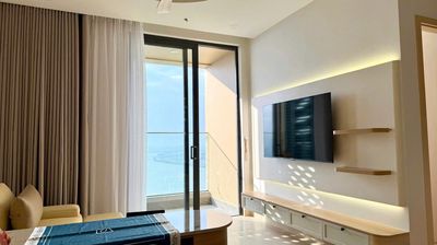 Cho thuê căn góc 2 phòng ngủ tầng 20 toà Panoma view sông Hàn — ảnh 1