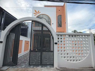 Nhà mới trệt lầu 3 phòng ngủ phường Thanh Đức thành phố Vĩnh Long — ảnh 1