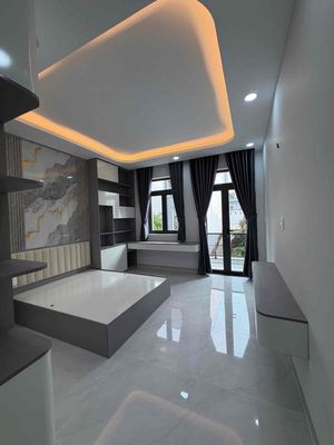 Nhà mặt tiền mới xây lê cao lãng 5 tầng thang máy 4pn 5wc — ảnh 1