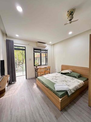 Cho thuê Căn Hộ Tách Bếp Full NT ngay Công Trường Dân Chủ — ảnh 1