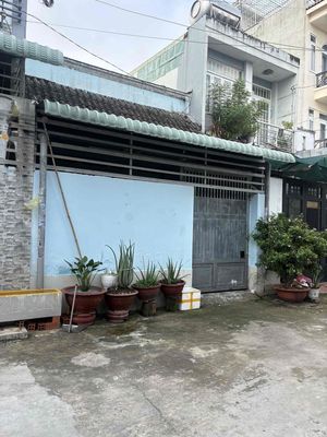 Nhà shr chính chủ bán gấp cách lê thị riêng 60 ô tô đỗ cửa 4,5*18 — ảnh 1