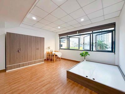 Cửa sổ trời siêu thoáng mát - phòng rộng 40m2 — ảnh 1