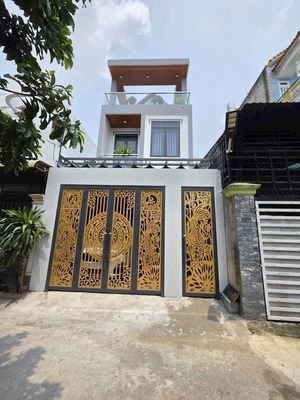 Nhà 1 trệt 2 lầu sổ hoàn công KDC Dĩ An — ảnh 1