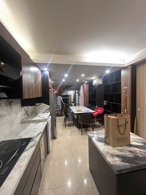 Cho thuê nhà 60m2 Nguyên Hồng, Ba Đình, full đồ, ô tô tránh — ảnh 1