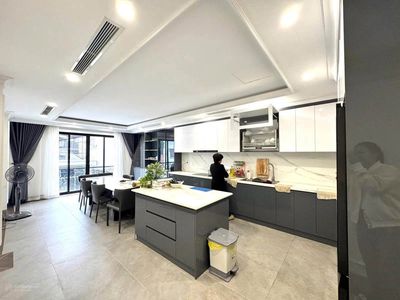 Cho thuê nhà nguyên căn 80m² x 7 tầng, Ba Đình, full nội thất — ảnh 1